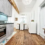 Deutz Апартаменты *